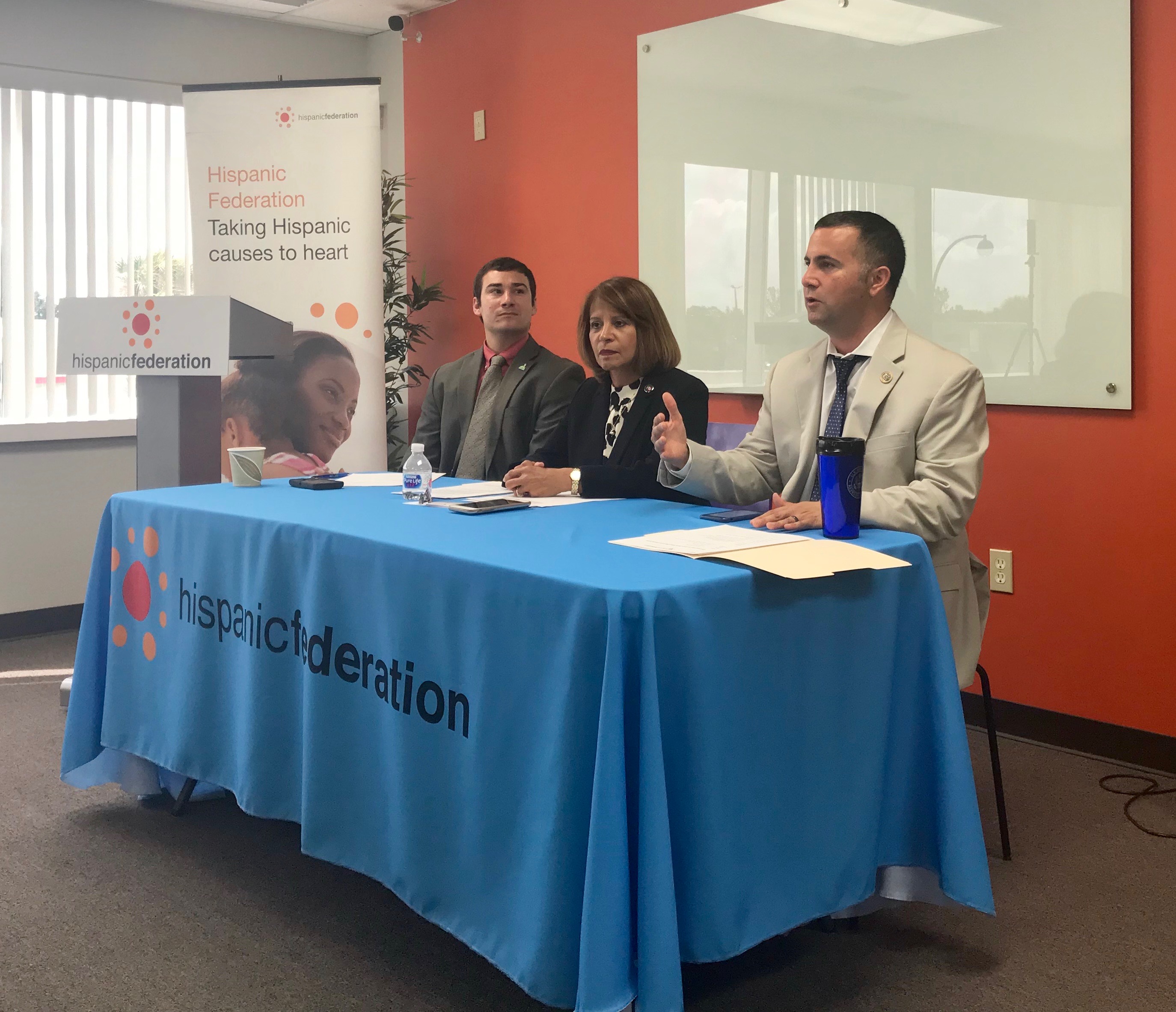 Rep. Soto with constituents