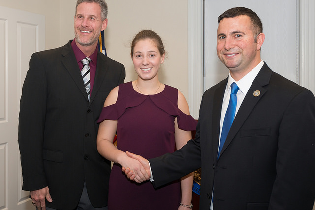 Rep. Soto with constituents