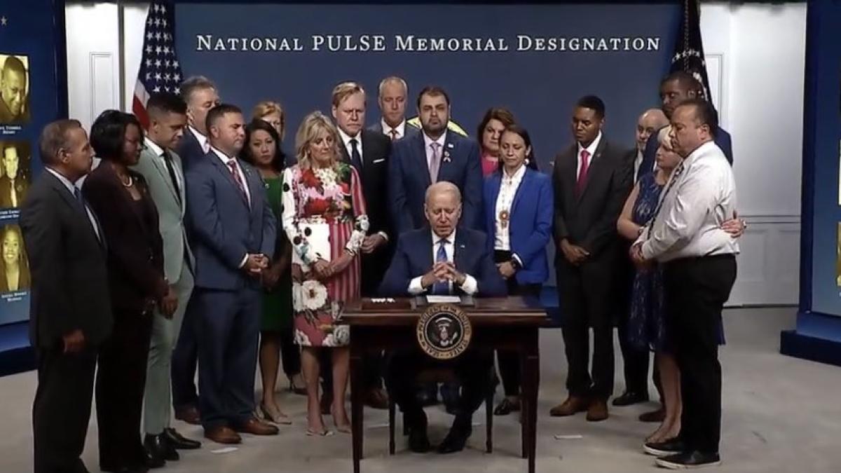POTUS signing H.R.49 into law